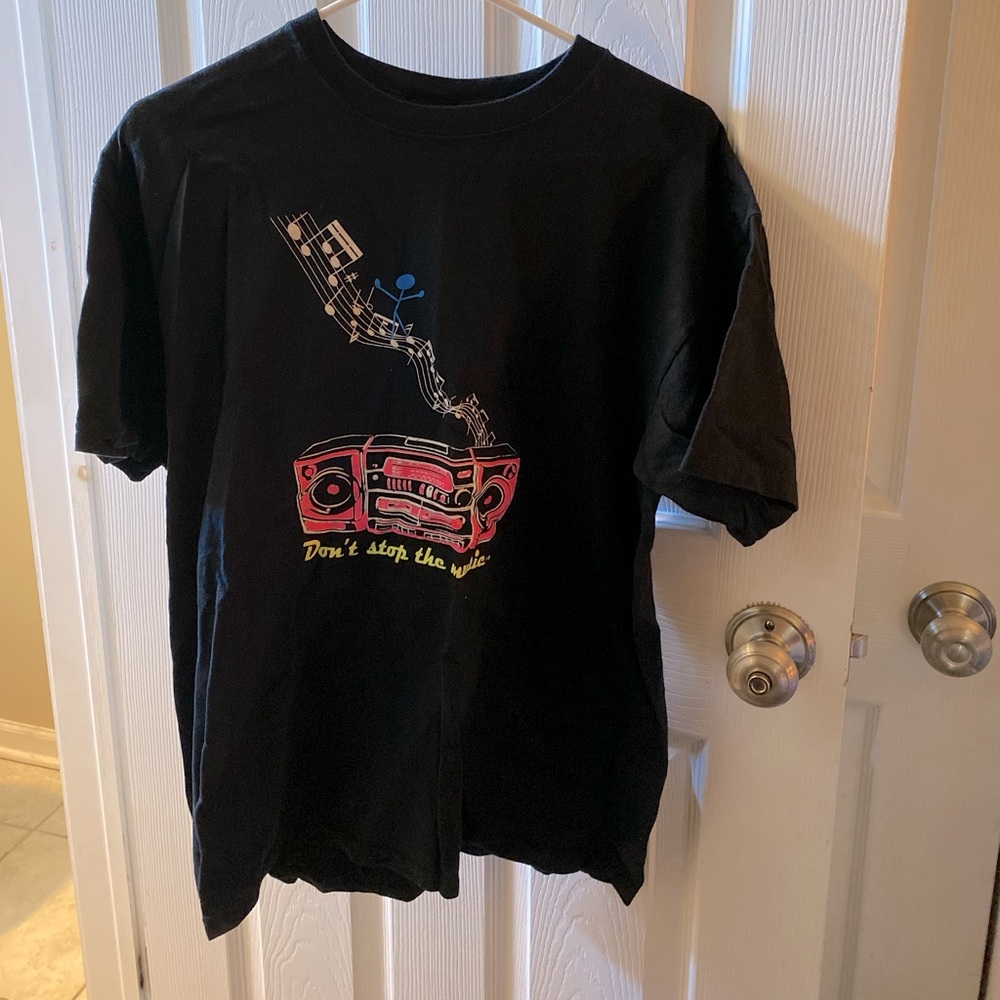 Gildan | Don’t stop the music graphic tee SZ lg